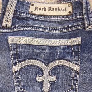 Rock Revival Capris Size 31